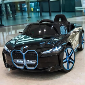 2203 BMW I4 auto na baterije crna - Slika 3